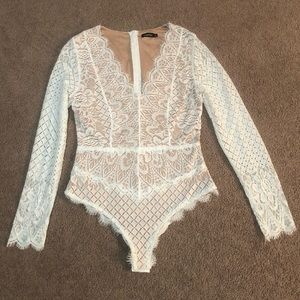 Boohoo White Lace Long Sleeve Bodysuit